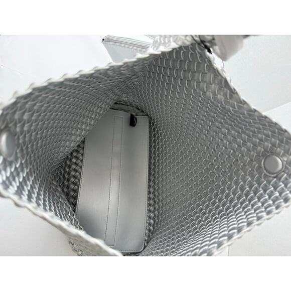 DKNY Giselle Hobo bag with wristlet Silver - Picture 7 of 14